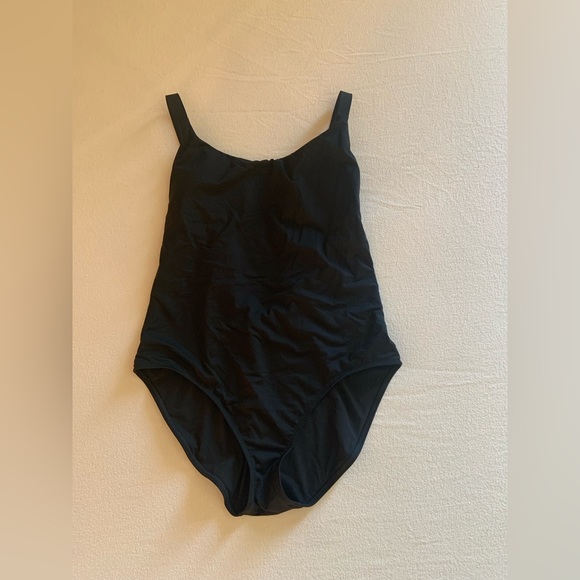 Hermosa One Piece Swimsuit - Picture 4 of 7